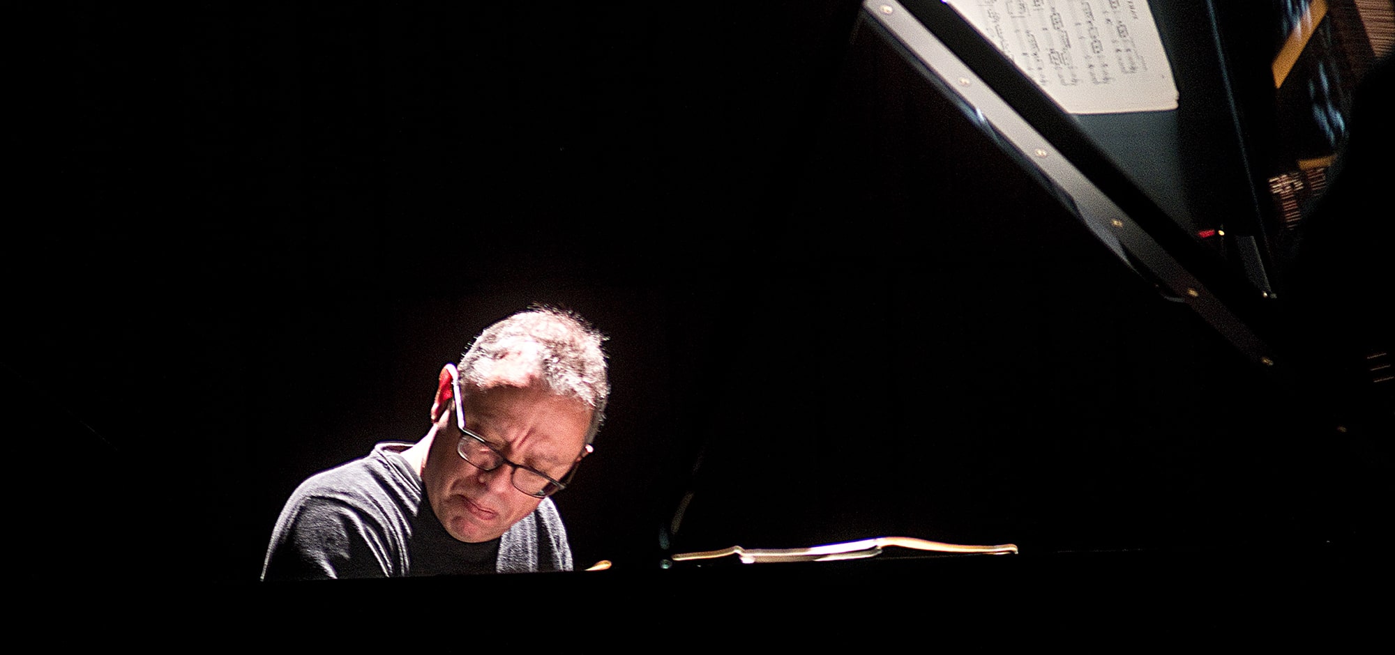 Cartel oficial del evento Mário Laginha