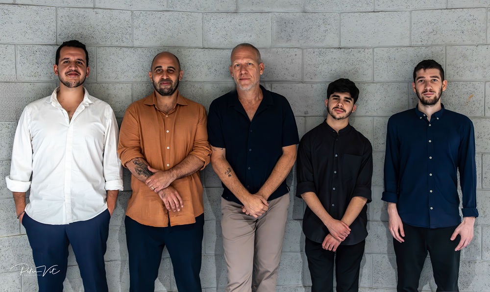 Official cover of the event Avishai Cohen Quinteto