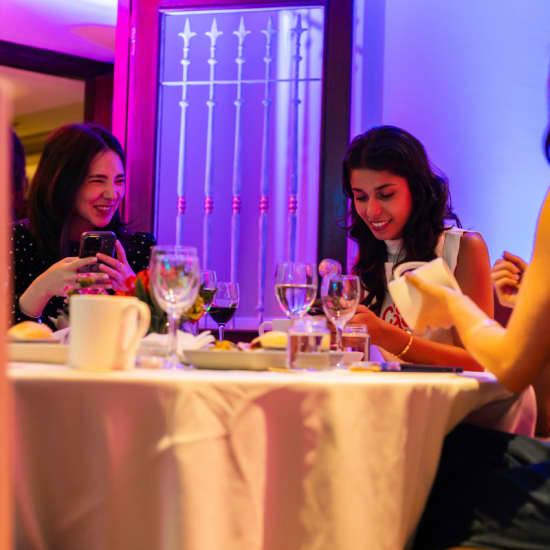 Official cover of the event Entre Taças e Cores: Arte em Cerâmica e Sabores Brasileiros