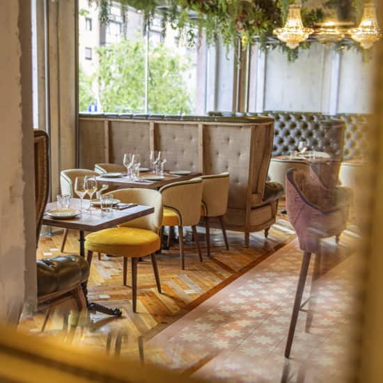 Cartel oficial del evento Brunch de domingo en Divina Dolores