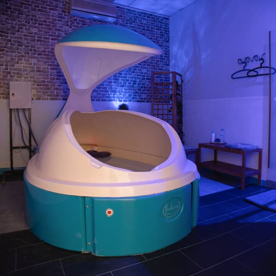 Cartel oficial del evento Flotación de 50 minutos