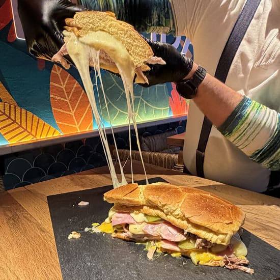 Official cover of the event Atrévete con el Sandwichón Cubano XXL