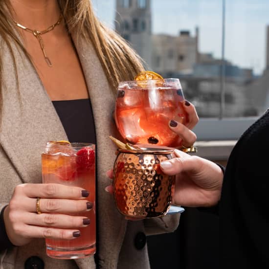 Cartel oficial del evento Copas en La Catorce Sky Bar