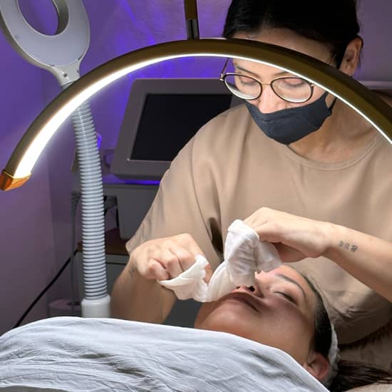 Cartel oficial del evento Empathy Centro Estetico