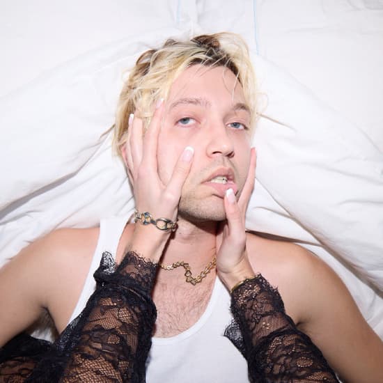 Cartel oficial del evento Bhavi Madrid 2026