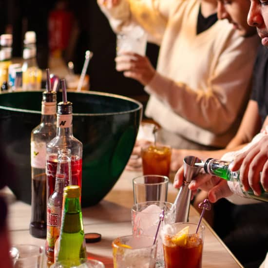 Cartaz oficial do evento Masterclass de cócteles chingones en Tiktako