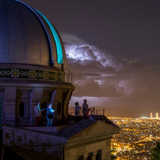 Cartel oficial del evento Visita nocturna en el Observatorio Fabra