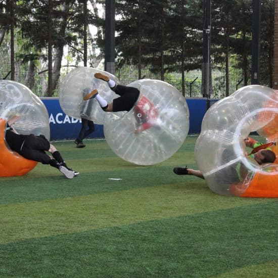 Cartel oficial del evento Bubble Football para 6 a 20 pessoas: entra numa bolha gigante!