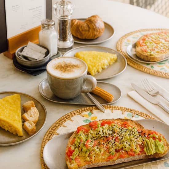 Cartel oficial del evento "Late breakfast" en Lamonarracha