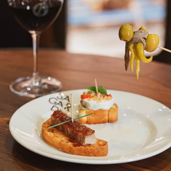 Official cover of the event Menú 16 pinchos donostiarras + botella en Orio Fuencarral, Madrid