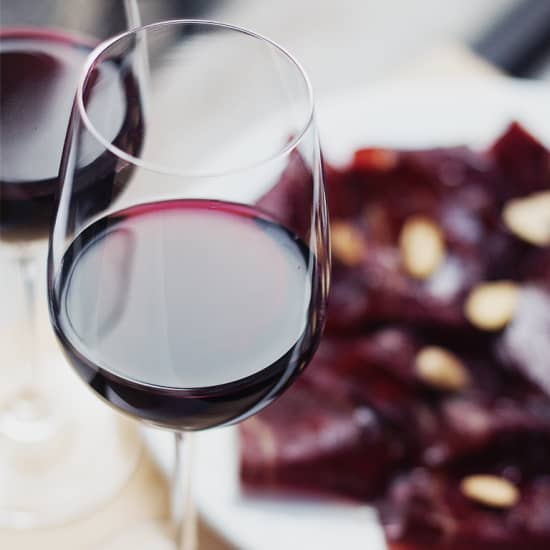 Official cover of the event Surtido de ibéricos y botella de vino para 2 en Vinopremier