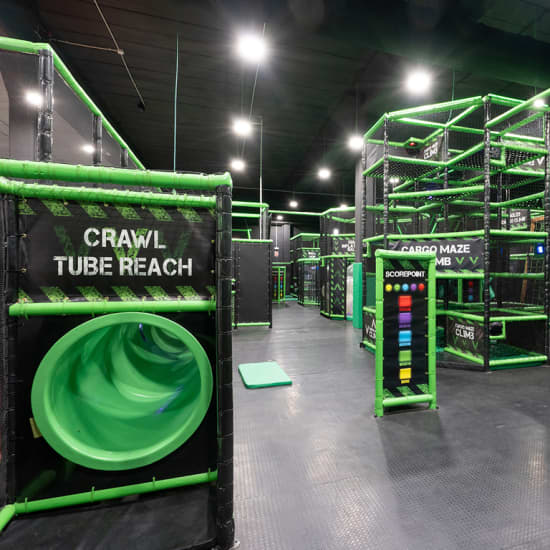 Cartel oficial del evento Jungle Tag: ¡una divertida carrera de obstáculos!