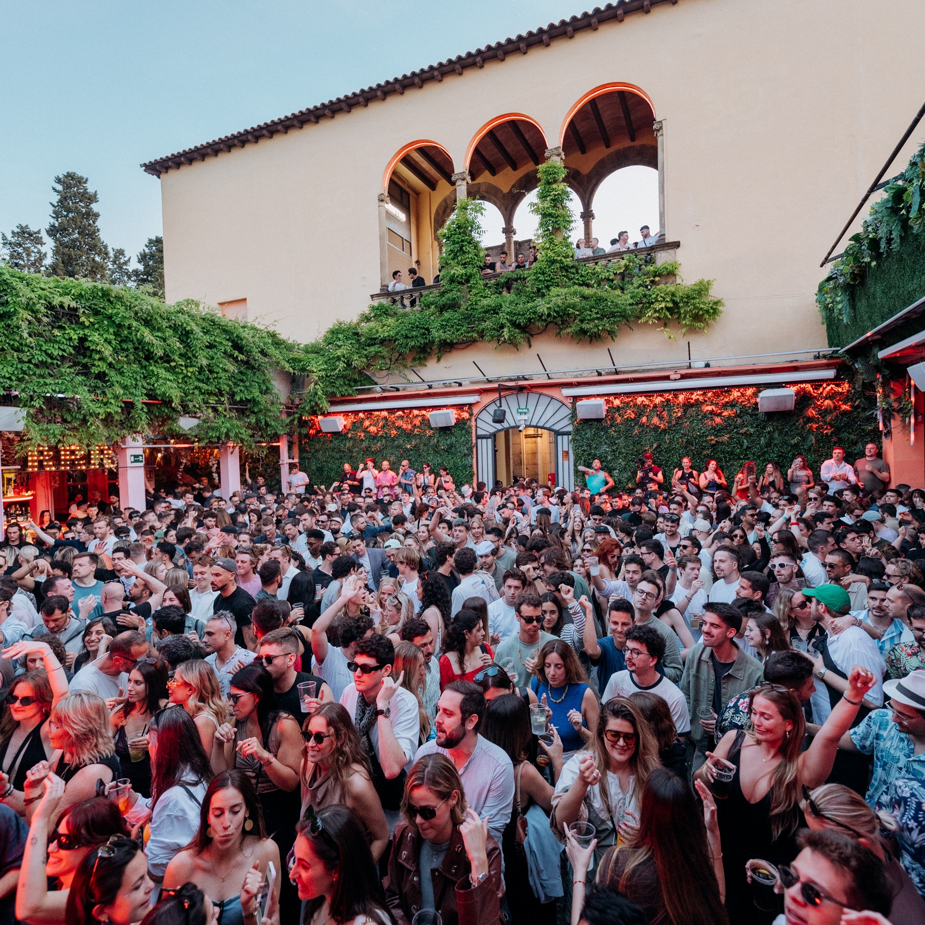 Copertina ufficiale dell'evento CLOSA Selects: Notre Dame - Opening 2026 La Terrrazza