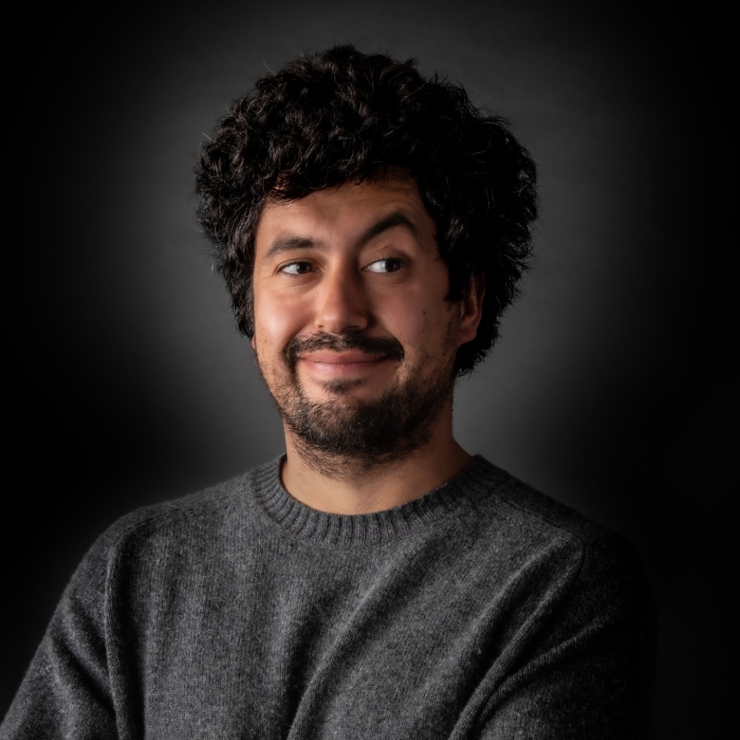 Official cover of the event XHULIANO DULE - STAND UP COMEDY at MAGMA - GIOVEDÌ 14 MAGGIO